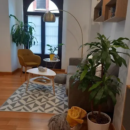 Apartment Menval16 *