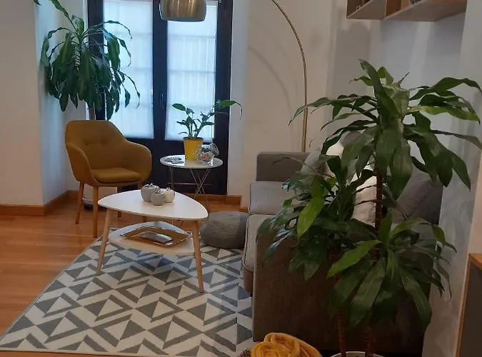 Apartment Menval16 *